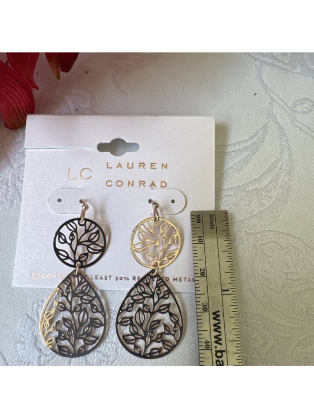 LC Lauren Conrad Earrings Filigree Tree of Life Gold Tone Dangle 2" NEW - Picture 3 of 4